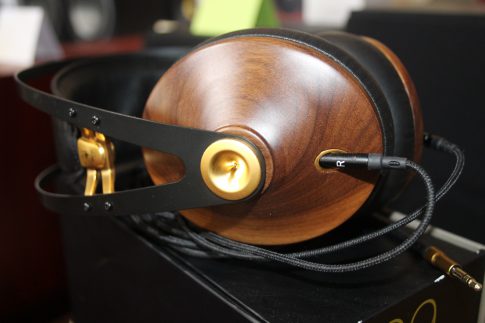 casque classic gold 1